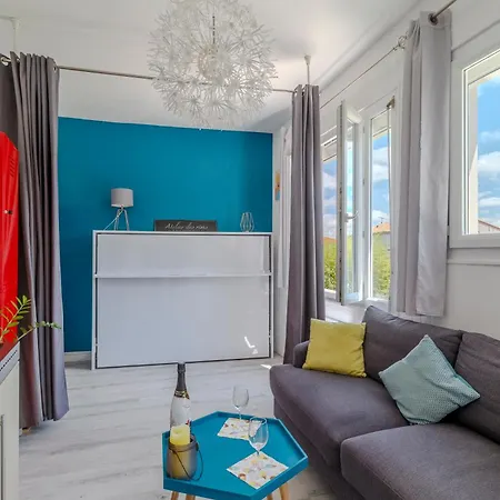 Apartment Petite Maison Avec Jardin Royan