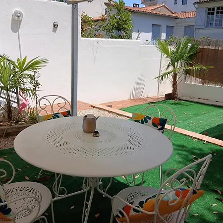 Petite Maison Avec Jardin Apartment *